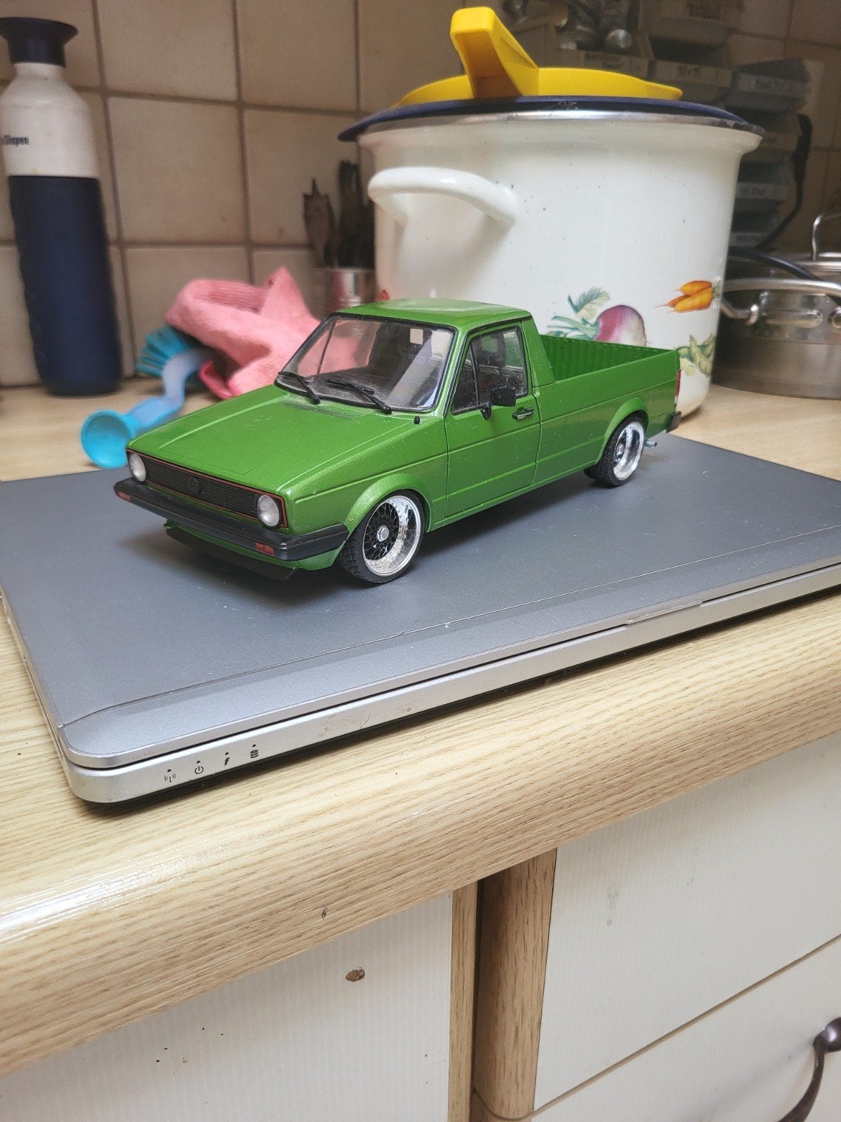 Volkswagen Caddy MK1 modelauto - Groen, Auto, 1:32 tot 1:50, Zo goed als nieuw, Ophalen