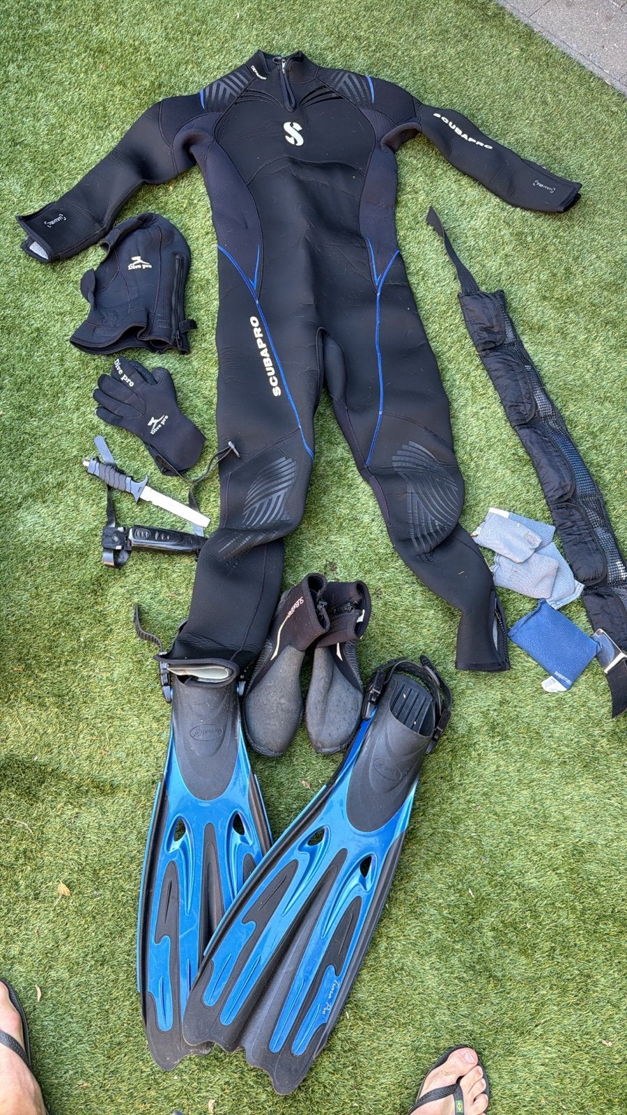 Complete duikuitrusting XXL: 7mm pak, vliezen, lood & meer, Watersport en Boten, Duiken, Ophalen, Zo goed als nieuw, Duikpak