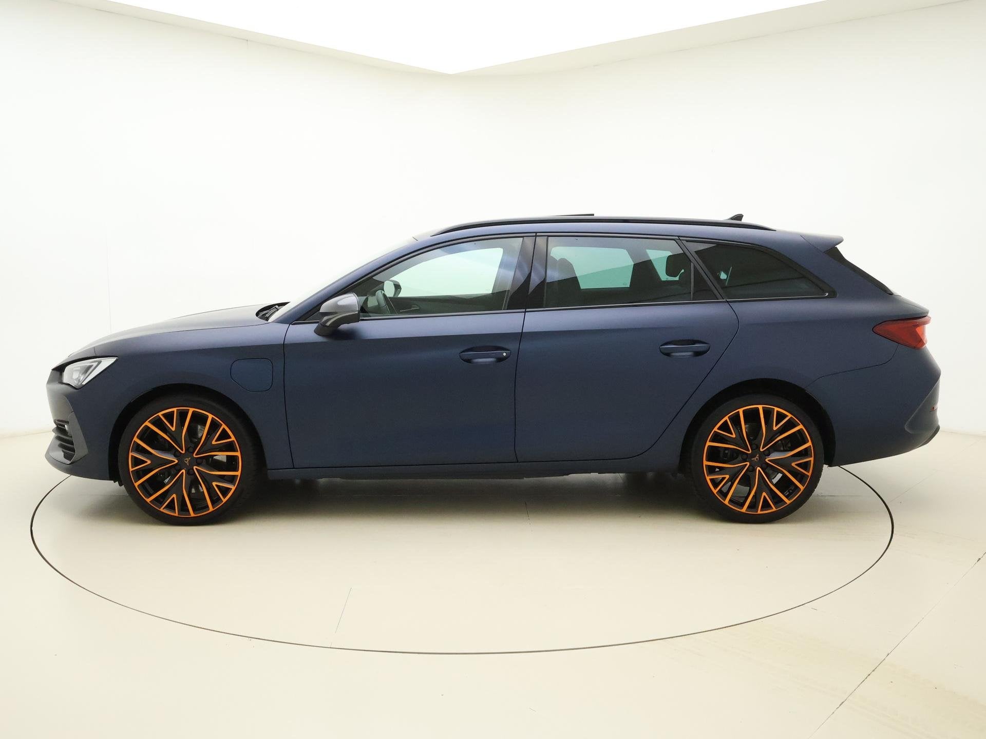CUPRA Leon Sportstourer 1.4 e-Hybrid VZ Copper Edition | Pan, Auto's, 12 maanden, Verwarmde buitenspiegels, Gebruikt, Euro 6