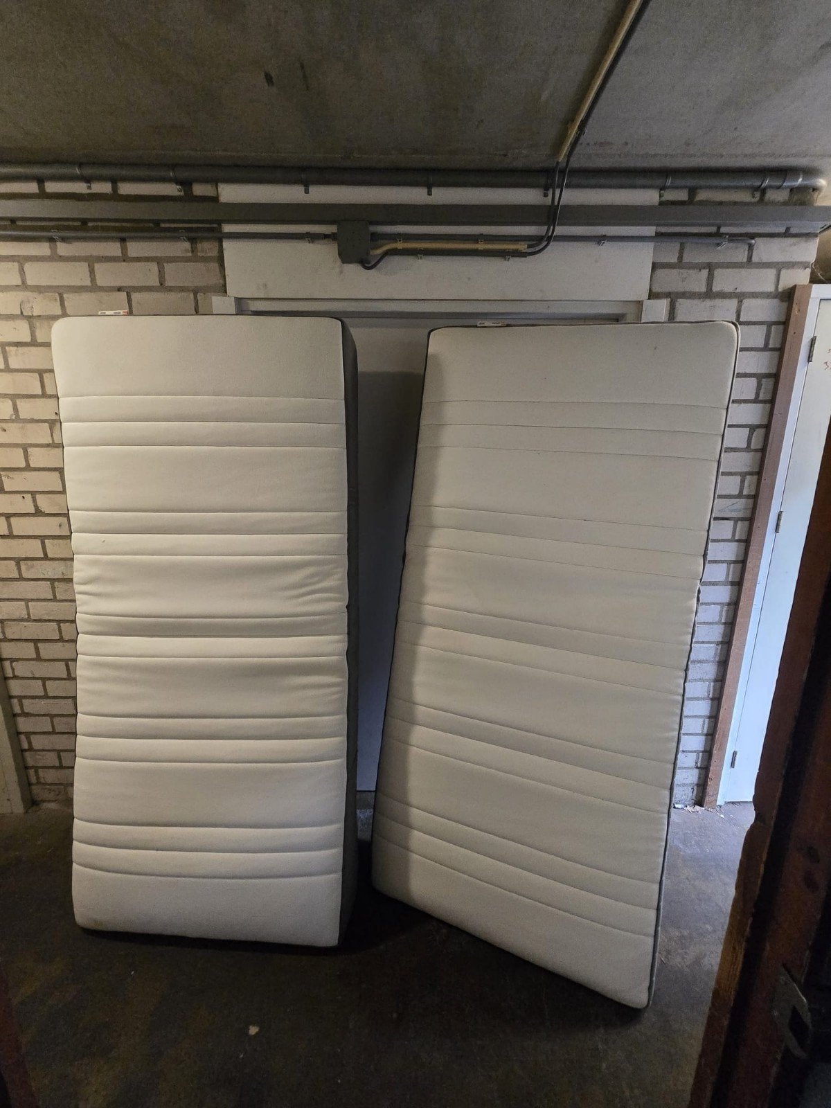 2 Matrassen 90x200 cm, Ophalen, Gebruikt, 90 cm, Eenpersoons