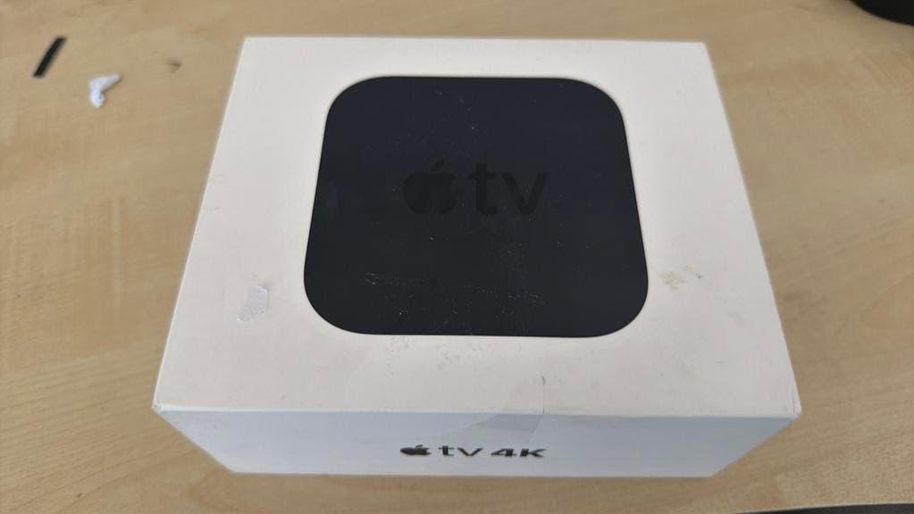 Apple tv 4k / in doos / met afstandsbediening, Apple, Minder dan 500 GB, Ophalen of Verzenden, Zo goed als nieuw