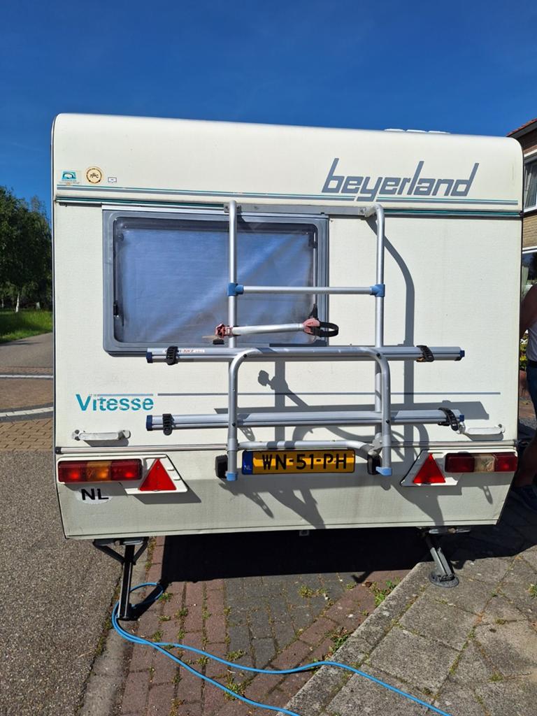 Caravan beyerland, Caravans en Kamperen, Caravans, Vast bed, Koelkast, Treinzit, Particulier