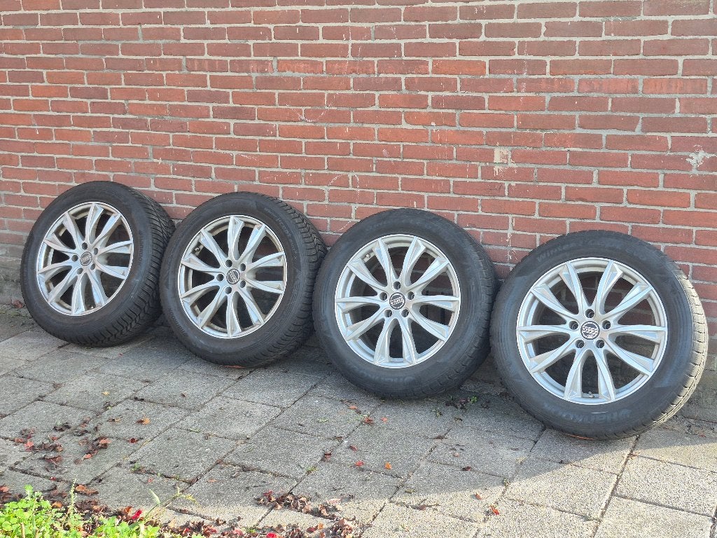 Winterwielset Lexus NX of Toyota Rav4 18 inch, Ophalen, 18 inch, Gebruikt, Banden en Velgen