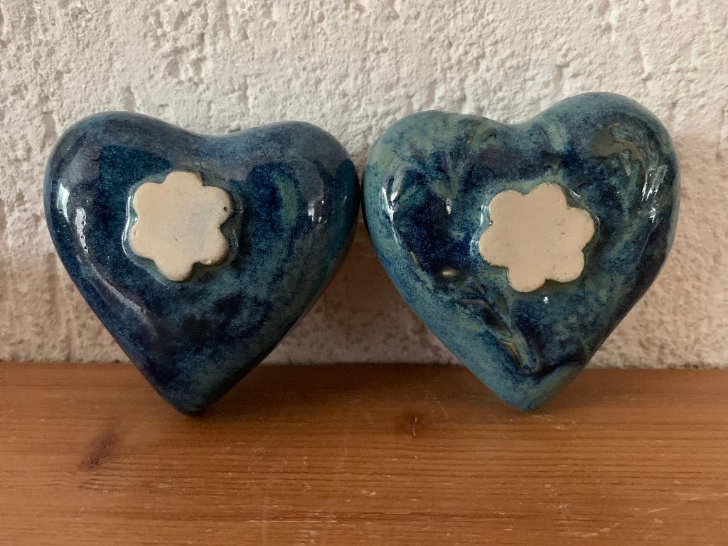 2 hartjes, Huis en Inrichting, Woonaccessoires | Vazen, Overige kleuren, Aardewerk of Porselein, Nieuw, Ophalen of Verzenden