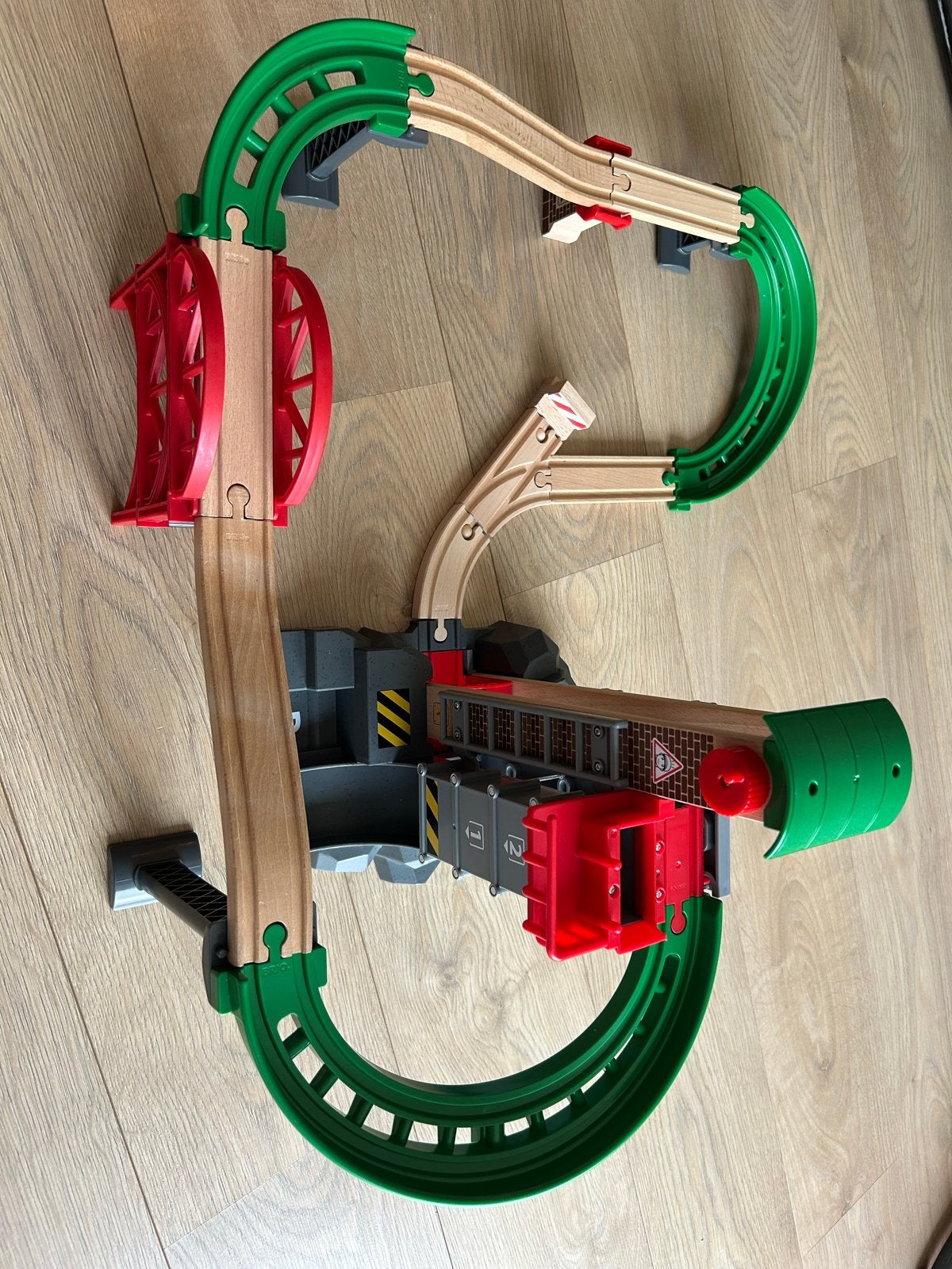 Enorme BRIO Smart Tech houten treinbaan collectie, Ophalen of Verzenden, Zo goed als nieuw