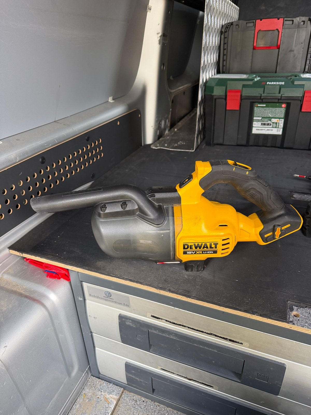 DeWalt Stofzuiger DCV501L, Ophalen, Zo goed als nieuw