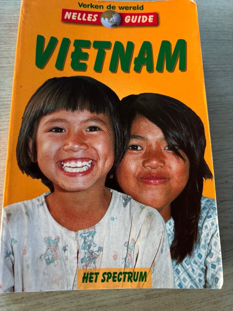 reisgids Vietnam, Ophalen of Verzenden, Reisgids of -boek, Azië, Gelezen
