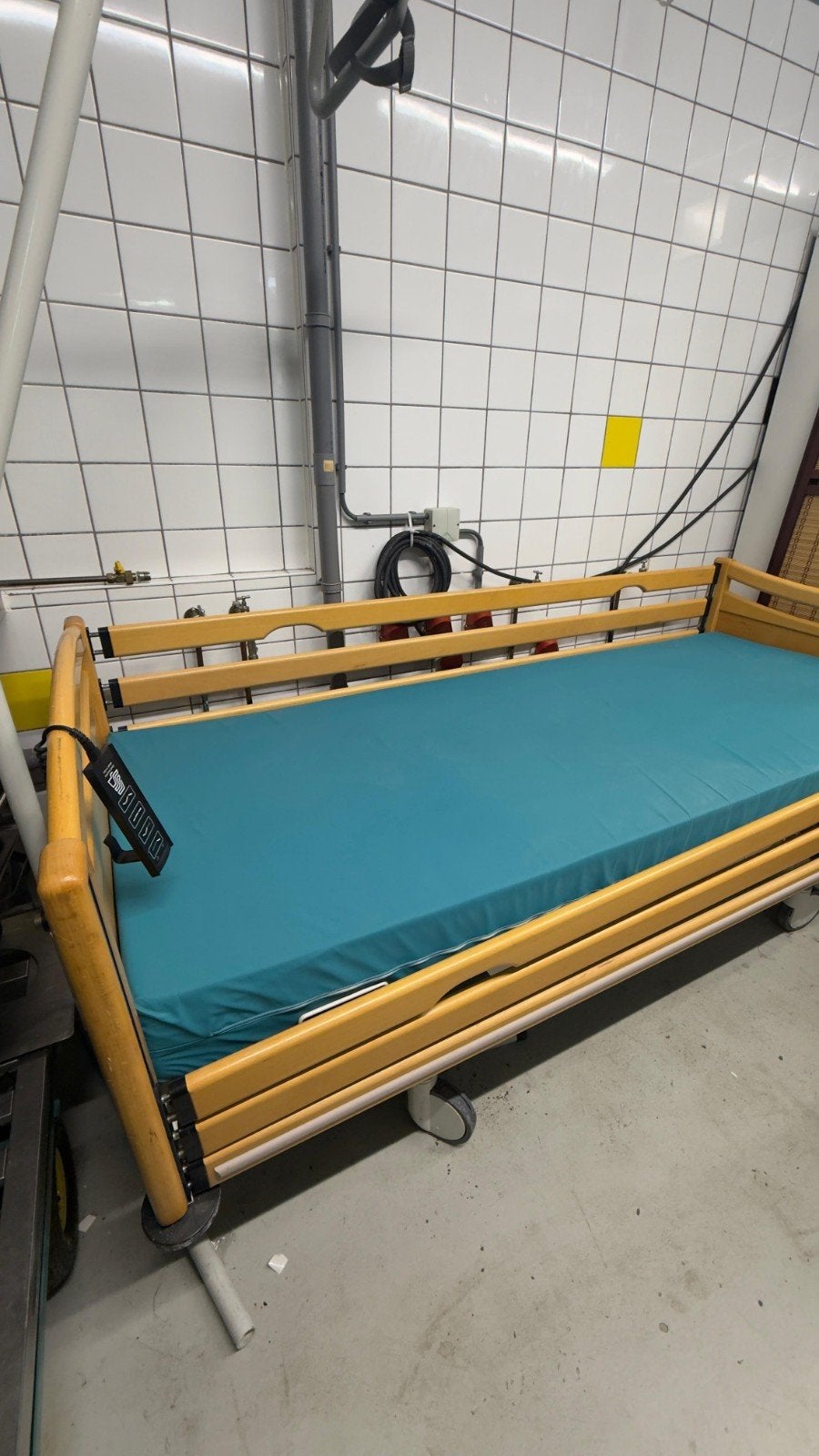 hoog-laag bed elektrisch met matras, Ophalen, Verstelbaar, 90 cm, Eenpersoons