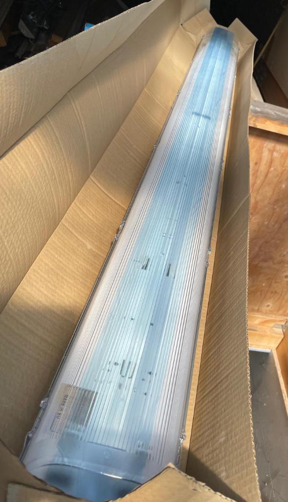 tl verlichting nieuwe bakken 6x, Ophalen, Nieuw, 50 tot 200 watt, Lamp met armatuur