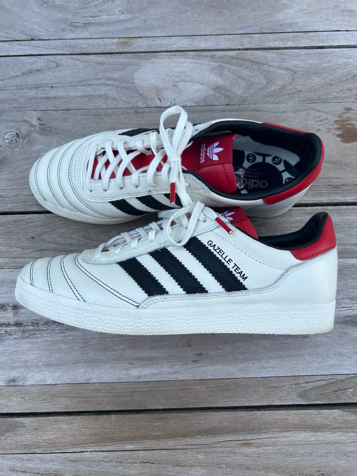Nieuwe Adidas Gazelle TEAM sneakers maat 42,5 limited, Wit, Nieuw, Ophalen of Verzenden, Sneakers of Gympen