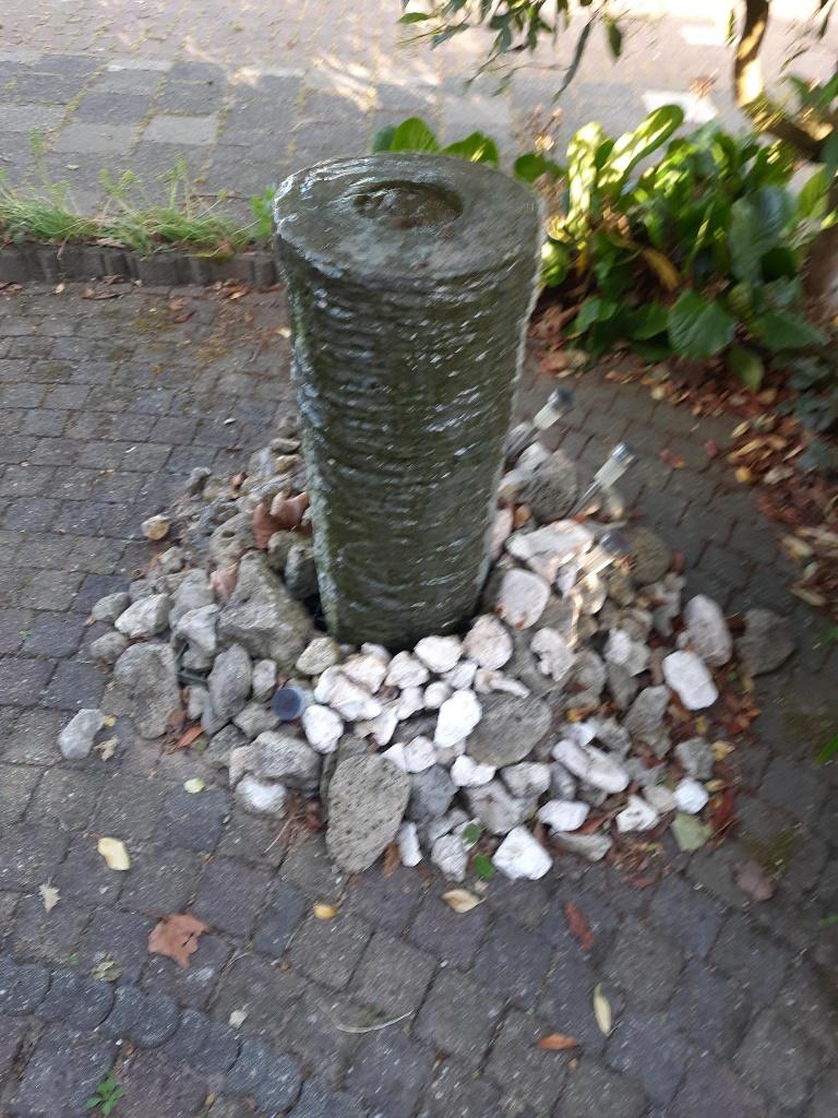 te koop, Tuin en Terras, Ophalen, Zo goed als nieuw, Beton, Waterornament