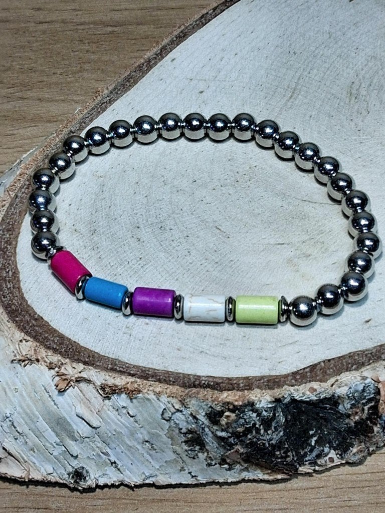 armband zilverkleurige kralen kleurige steentjes, Overige materialen, Verzenden, Nieuw, Met bedels of kralen