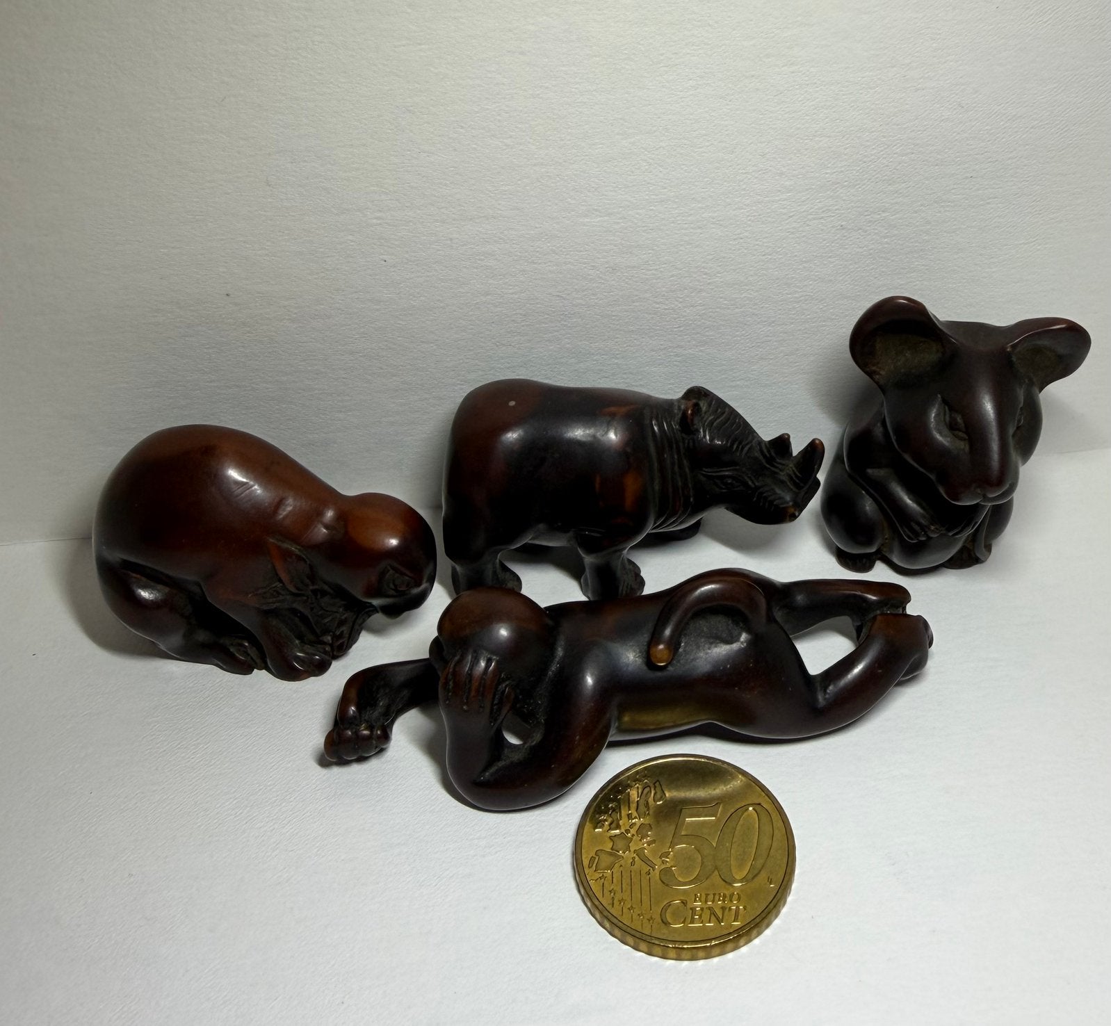 Japanse Netsuke, Overige materialen, 4 tot 7 cm, Zwart, Ophalen of Verzenden