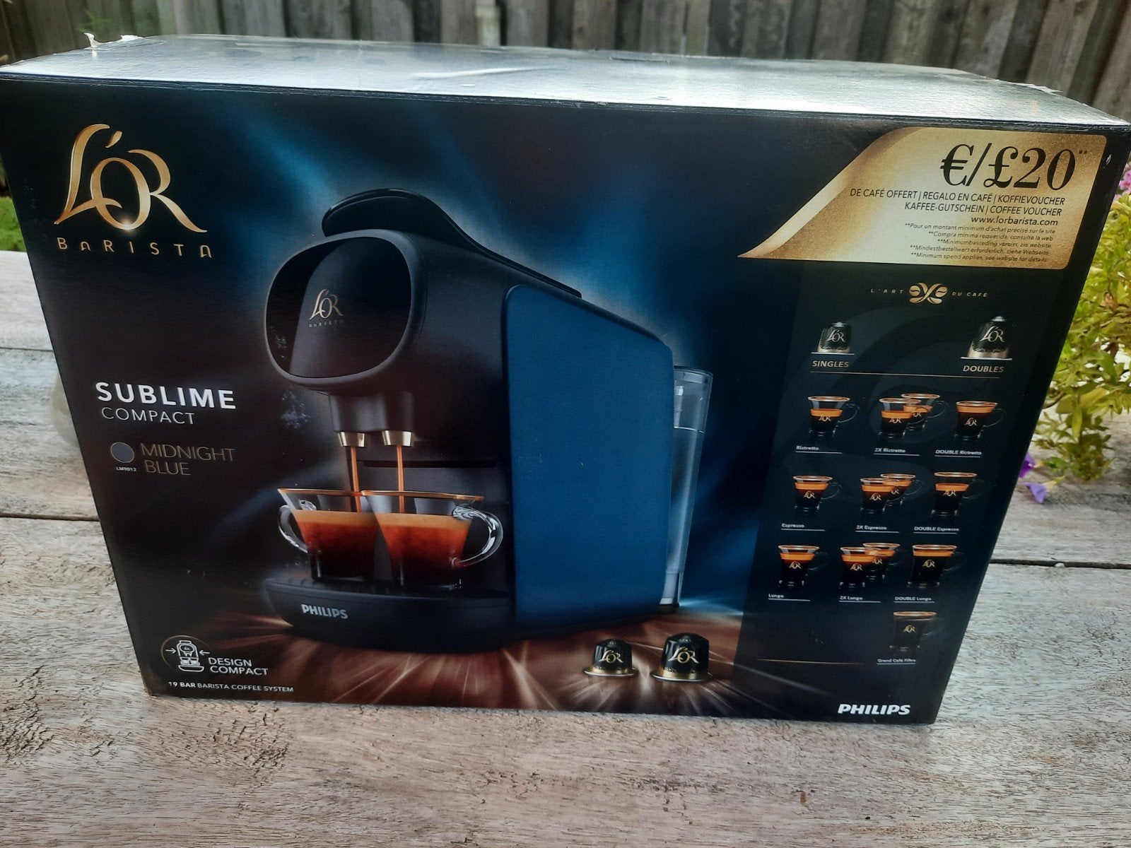Foto 5 van Philips L'OR Barista Sublime Midnight Blue LM9012/40