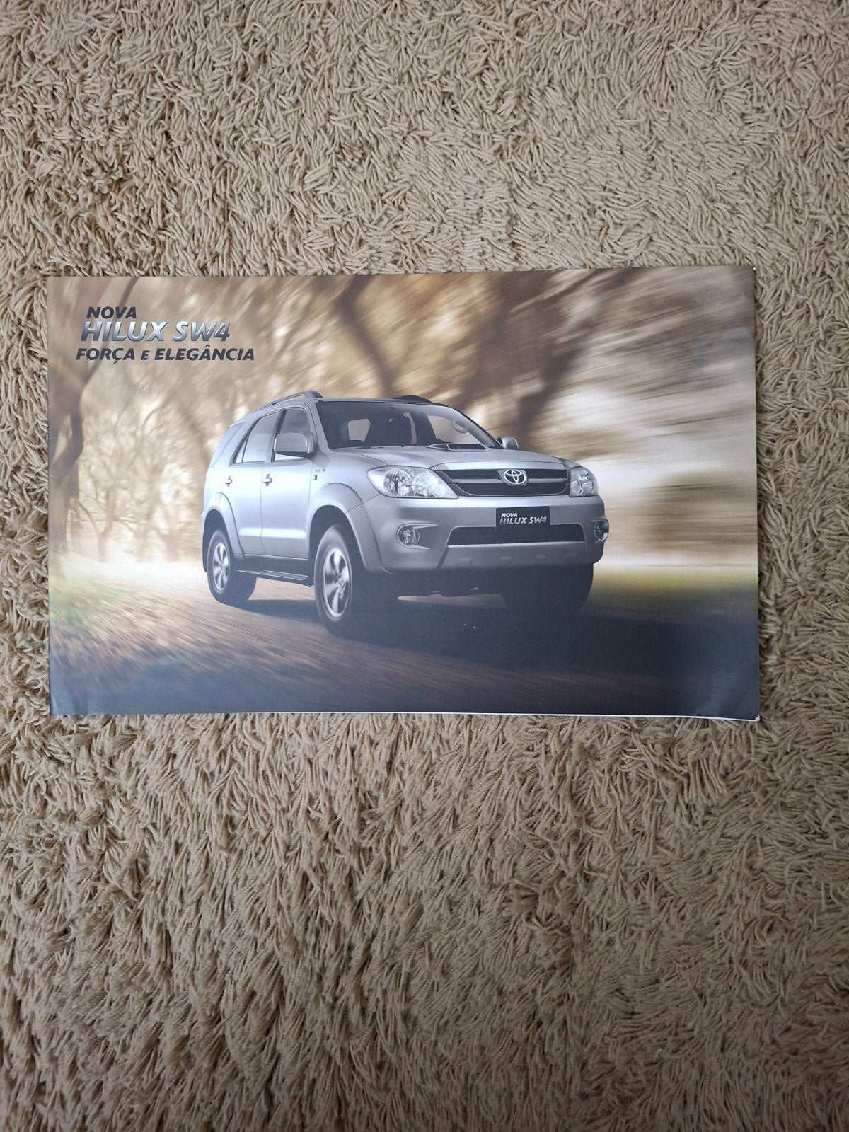 autofolder Toyota Hilux SW4 Brazilië, Verzenden, Zo goed als nieuw, Toyota