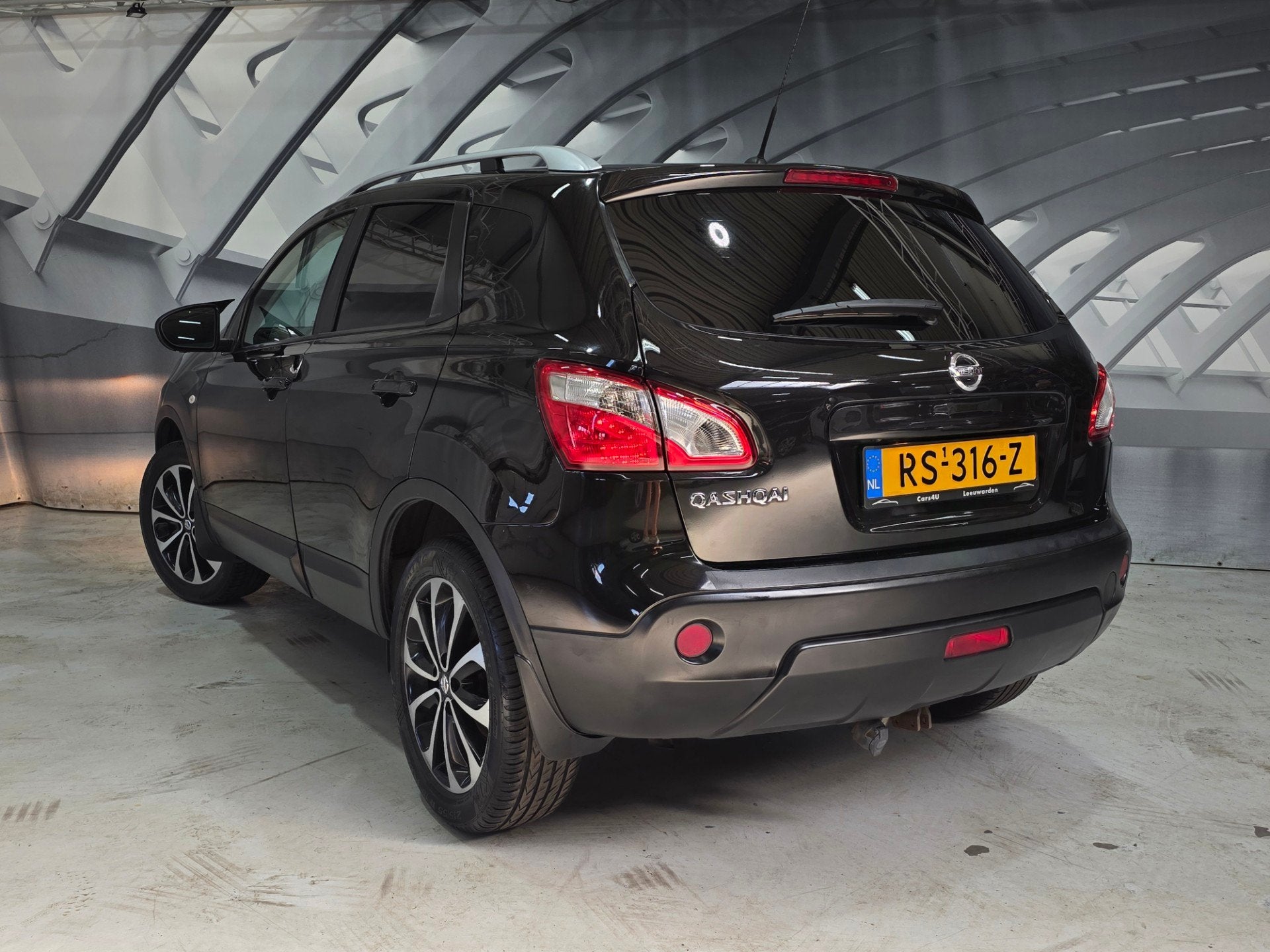 Nissan Qashqai 1.6 Tech View 360 camera clima panorama, Voorwielaandrijving, Euro 5, Stof, Gebruikt