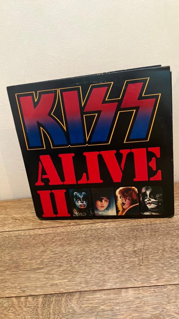 Kiss alive 2 dubbel lp, Cd's en Dvd's, Vinyl | Hardrock en Metal, Ophalen of Verzenden, Zo goed als nieuw, 12 inch