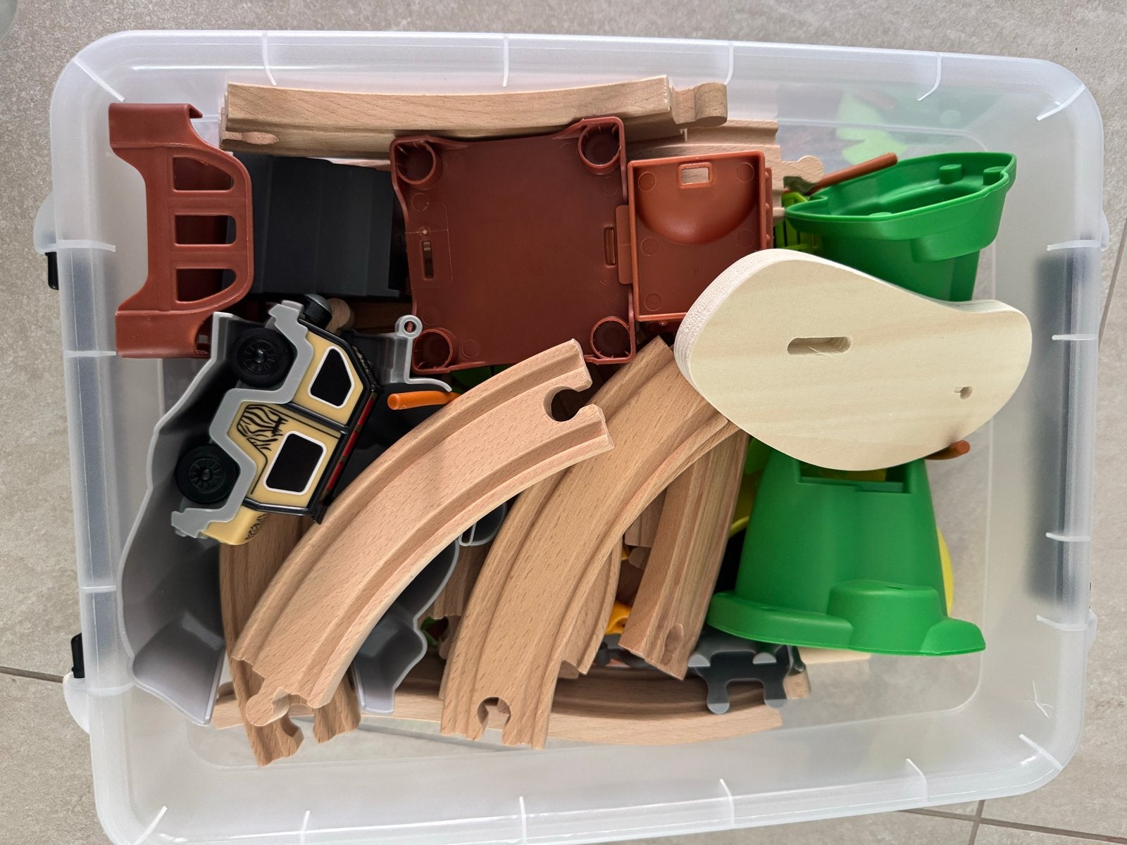PLAYTIVE Houten Treinbaan - Jungle Thema, Kinderen en Baby's, Speelgoed | Houten speelgoed, Ophalen, Gebruikt, Rij- of Hobbelspeelgoed