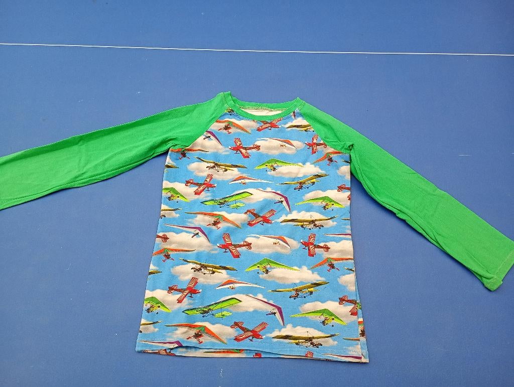 Shirt lange mouw vliegtuigen, Gebruikt, Ophalen of Verzenden, Shirt of Longsleeve, Onbekend