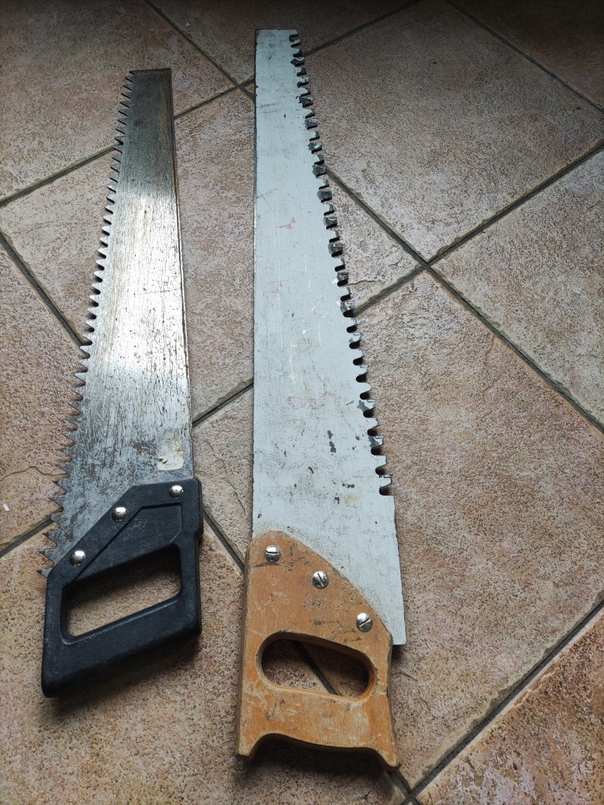 Beton Zaag - 2x, Ophalen of Verzenden, Zo goed als nieuw, Beugelzaag