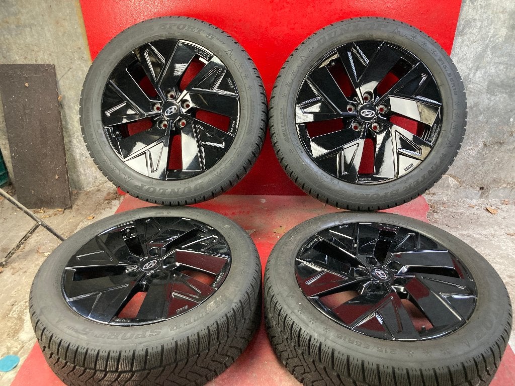 Winterbanden Hyundai Kona 2023 - 2026 215/55R18 Dunlop, 18 inch, ., Banden en Velgen, .