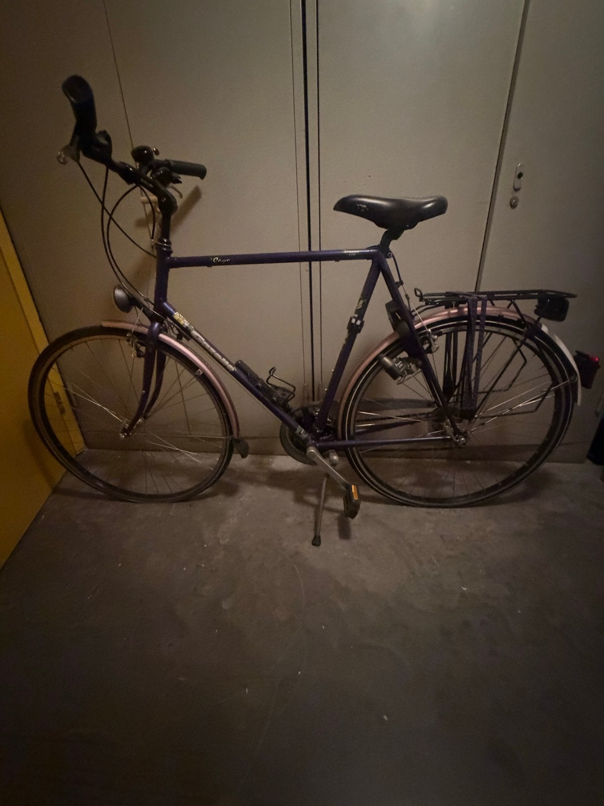 Paarse Gazelle Hybride Lite herenfiets, Fietsen en Brommers, Fietsen | Heren | Herenfietsen, Ophalen, Gebruikt, Velgrem, Versnellingen
