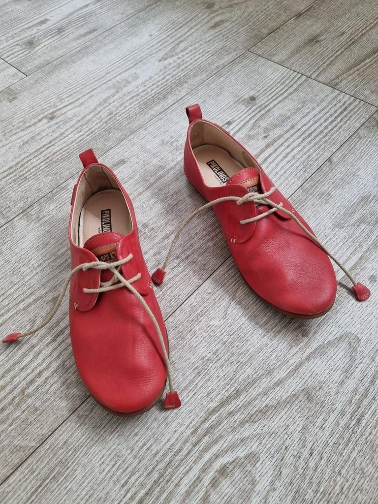 Pikolinos, Ophalen, Zo goed als nieuw, Zwart, Sneakers of Gympen