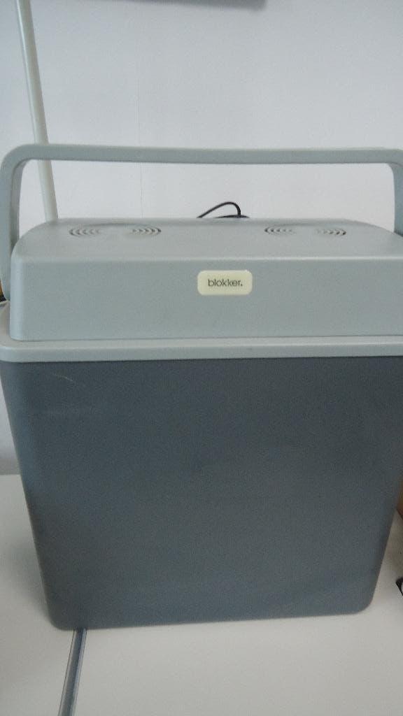 Te koop mooie koelbox 12 volts, Caravans en Kamperen, Ophalen of Verzenden, Zo goed als nieuw, Koelbox, Elektrisch