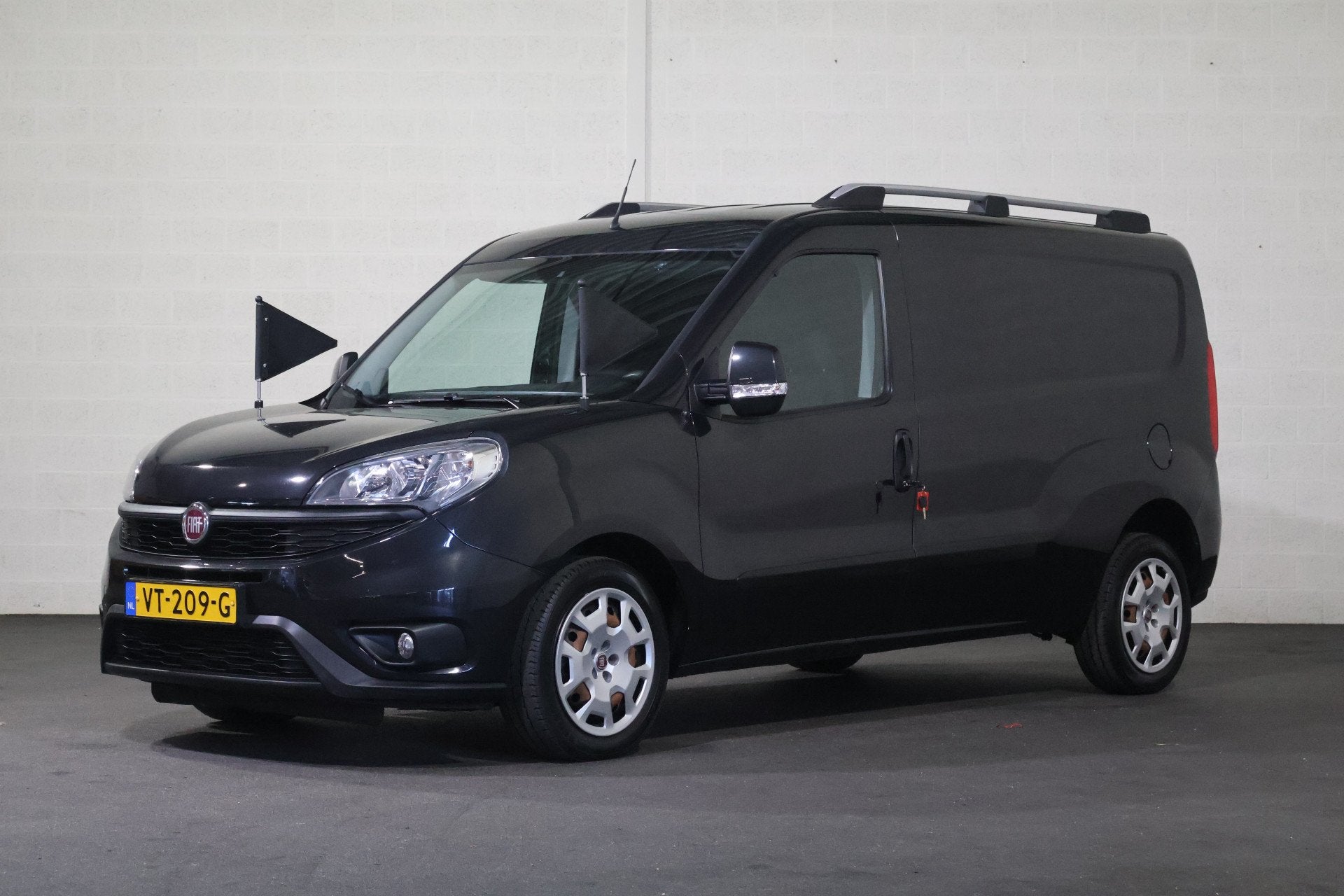 Fiat Doblò Cargo 1.6 MJ L2 H1 Maxi Materiaalwagen + 1 Kist, Voorwielaandrijving, Euro 5, Gebruikt, 4 cilinders
