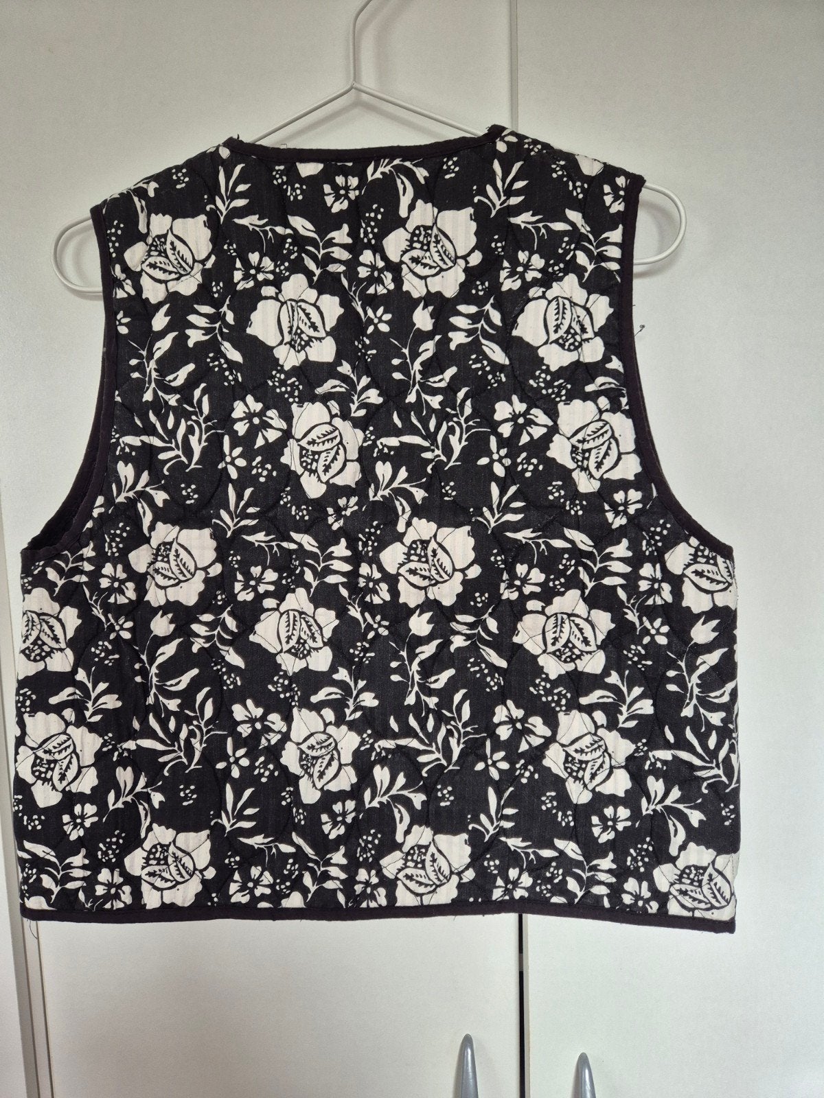 Gilet Nieuw, Ophalen of Verzenden, Zo goed als nieuw, Maat 38/40 (M), Zwart