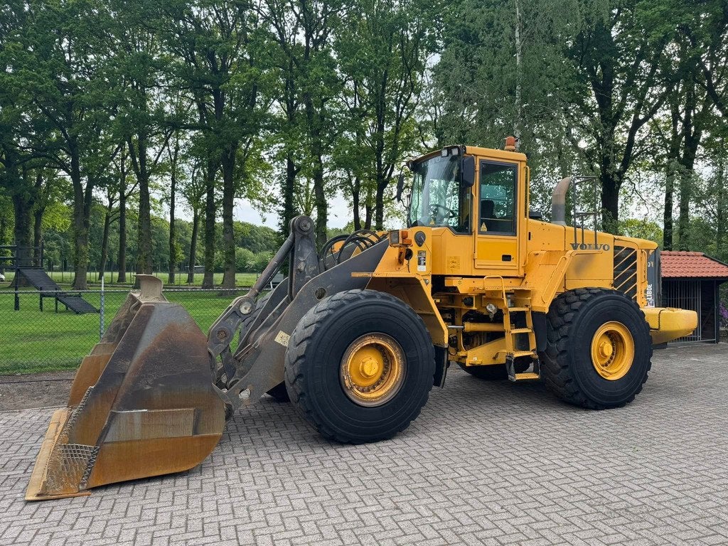 Volvo L180E Loader shovel (bj 2007), Zakelijke goederen, Machines en Bouw | Kranen en Graafmachines, Wiellader of Shovel