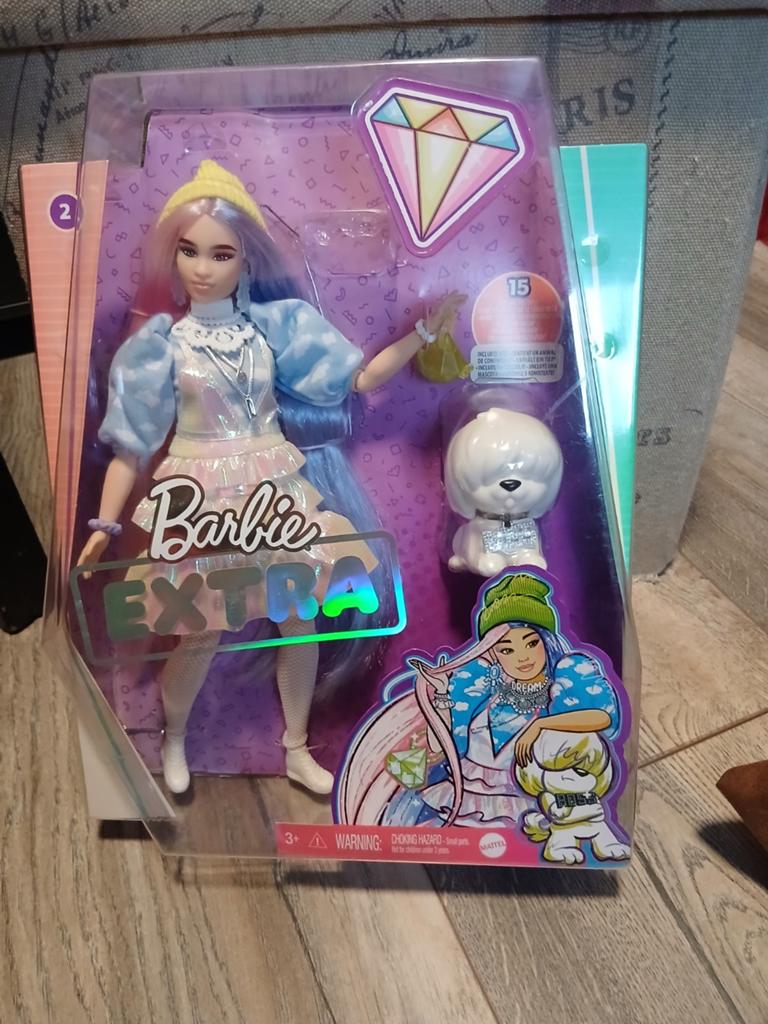 Barbie Extra nummer 2 NRFB, Verzamelen, Poppen, Ophalen of Verzenden, Nieuw