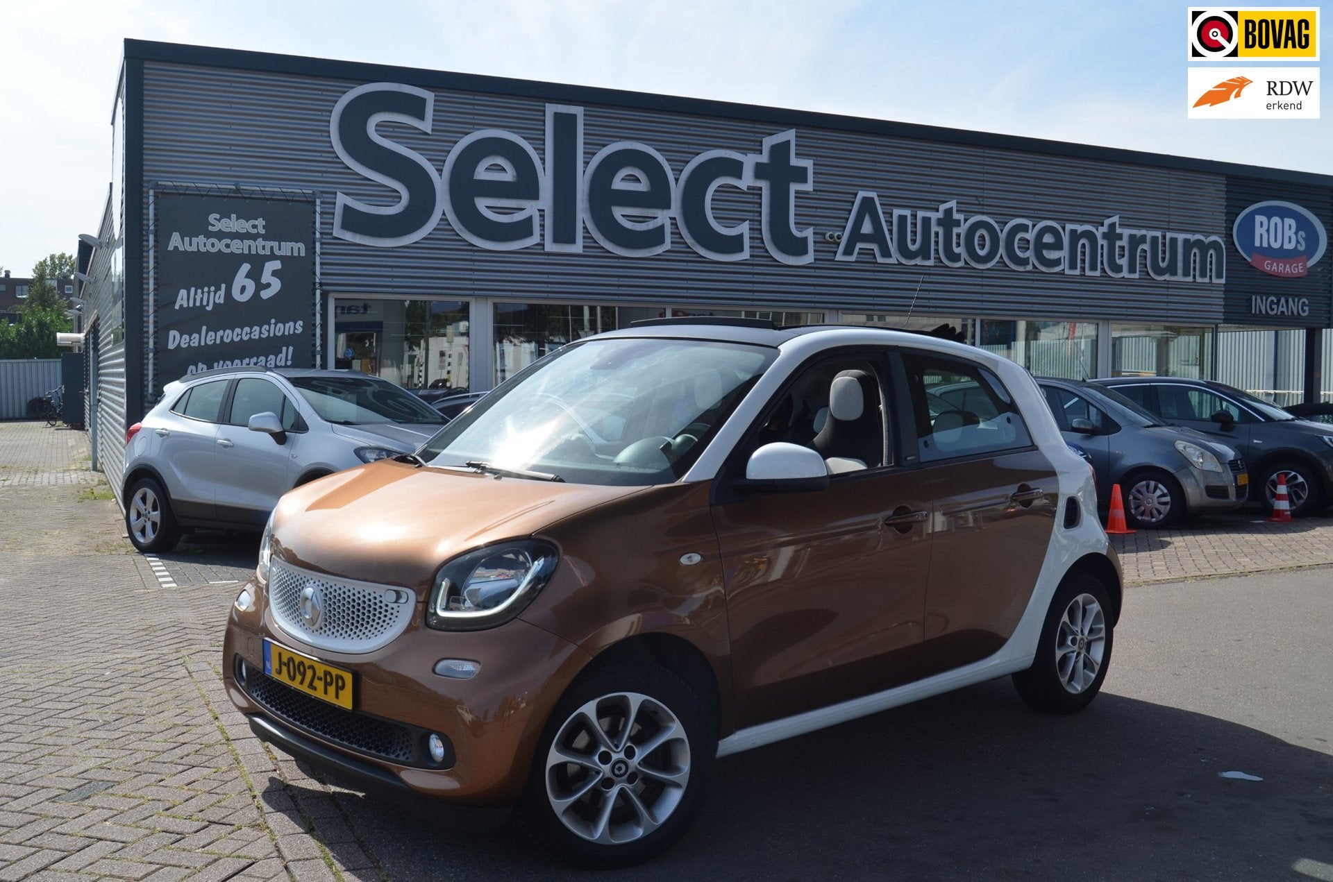 Smart Forfour 1.0 Proxy|CABRIO-DAK|STOELVERW.|NAVI|LM VELGEN, Auto's, Achterwielaandrijving, Gebruikt, Bruin, 4 stoelen