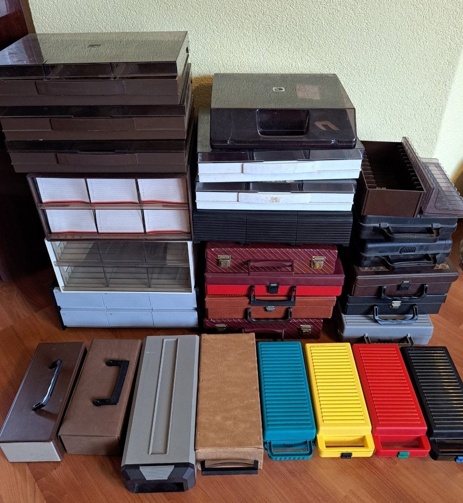 Partij bewaardozen voor cassettebandjes te koop!, Cd's en Dvd's, Cassettebandjes, Gebruikt, Overige genres, Ophalen of Verzenden