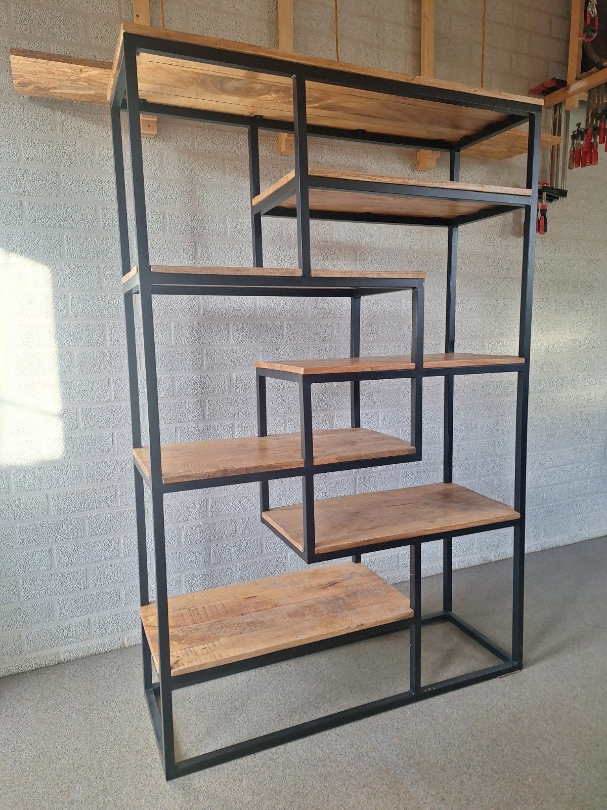Industrieel wandrek - 120x182x41cm, Met plank(en), 100 tot 150 cm, Zo goed als nieuw, 25 tot 50 cm