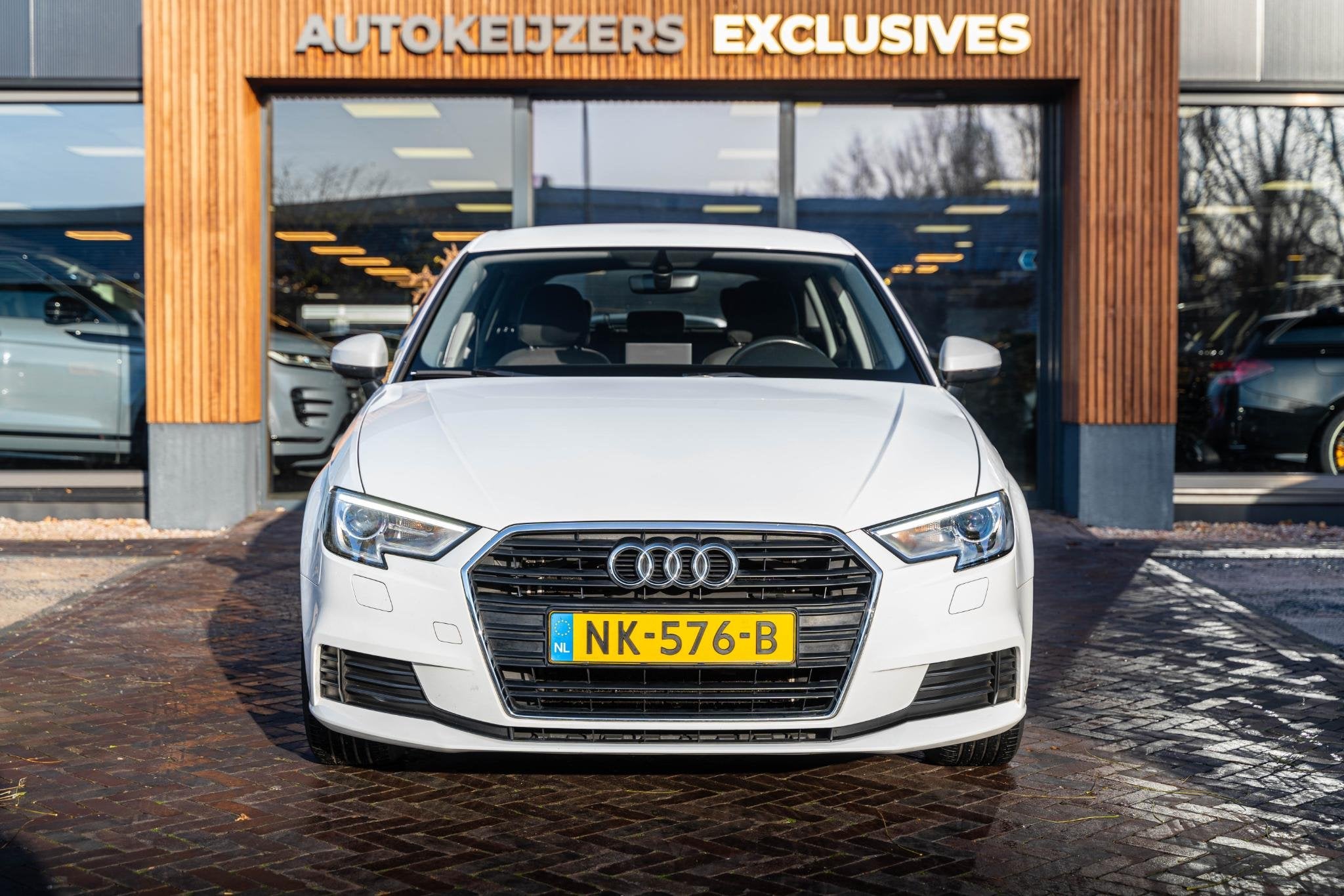 Audi A3 Sportback 1.0 TFSI Koplampreiniging Airco 16"L.M. Ra, Auto's, Audi, Voorwielaandrijving, Stof, Gebruikt, Wit