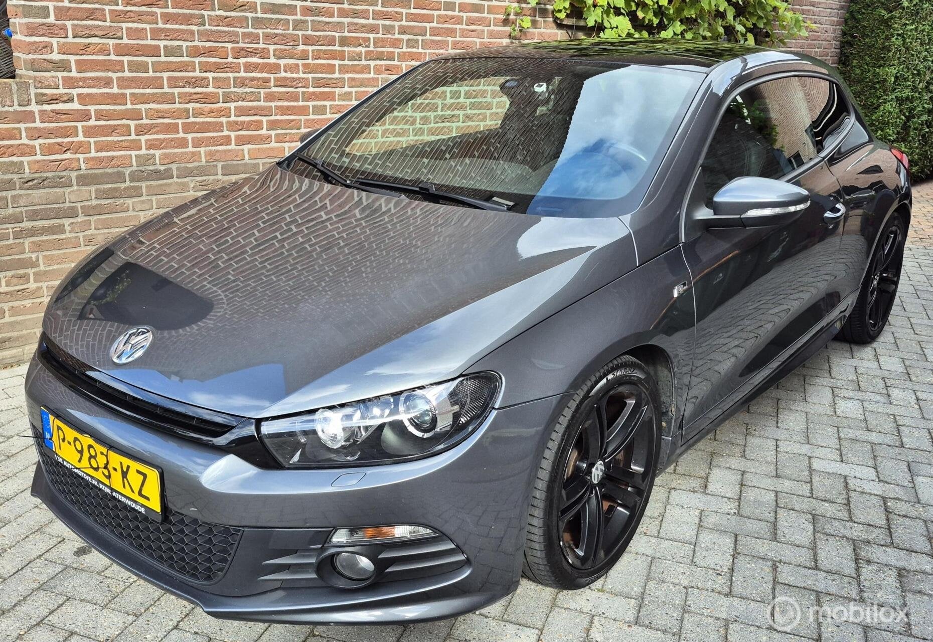 Volkswagen Scirocco 2.0 TDI Highline Plus 2012 Leder/Pano, Euro 5, 4 cilinders, 4 stoelen, Bedrijf
