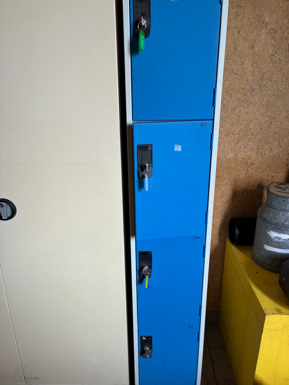 3 lockerkasten, Ophalen, Gebruikt