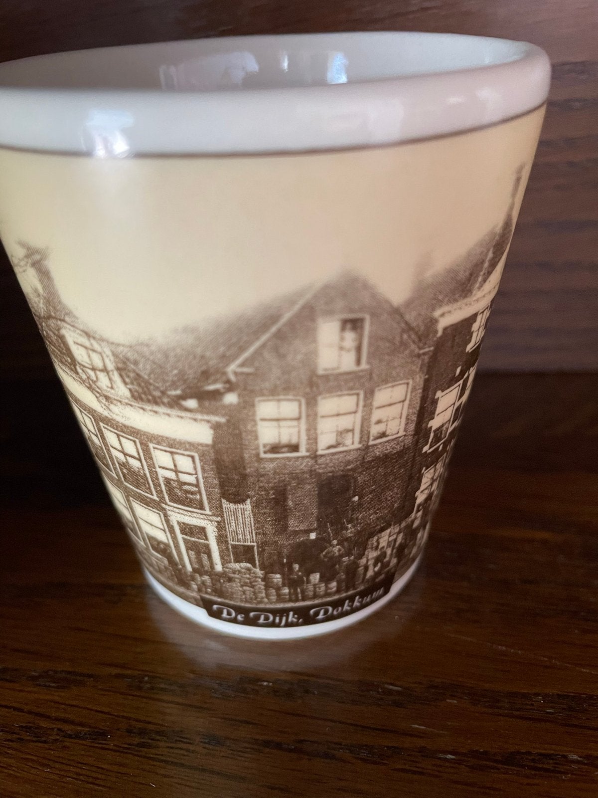3 AH mokjes met oude foto's van Dokkum, Keramiek, Ophalen of Verzenden, Zo goed als nieuw, Overige stijlen