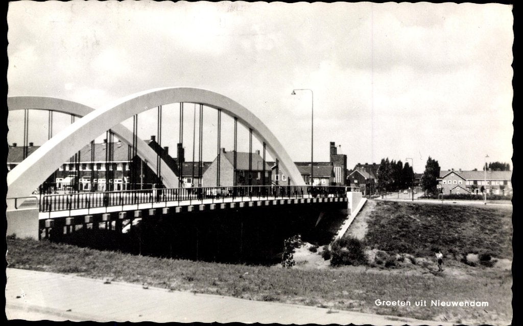 Amsterdam Noord, Nieuwendam bij de brug, 1964, gelopen, Verzamelen, Verzenden, 1960 tot 1980, Gelopen, Noord-Holland