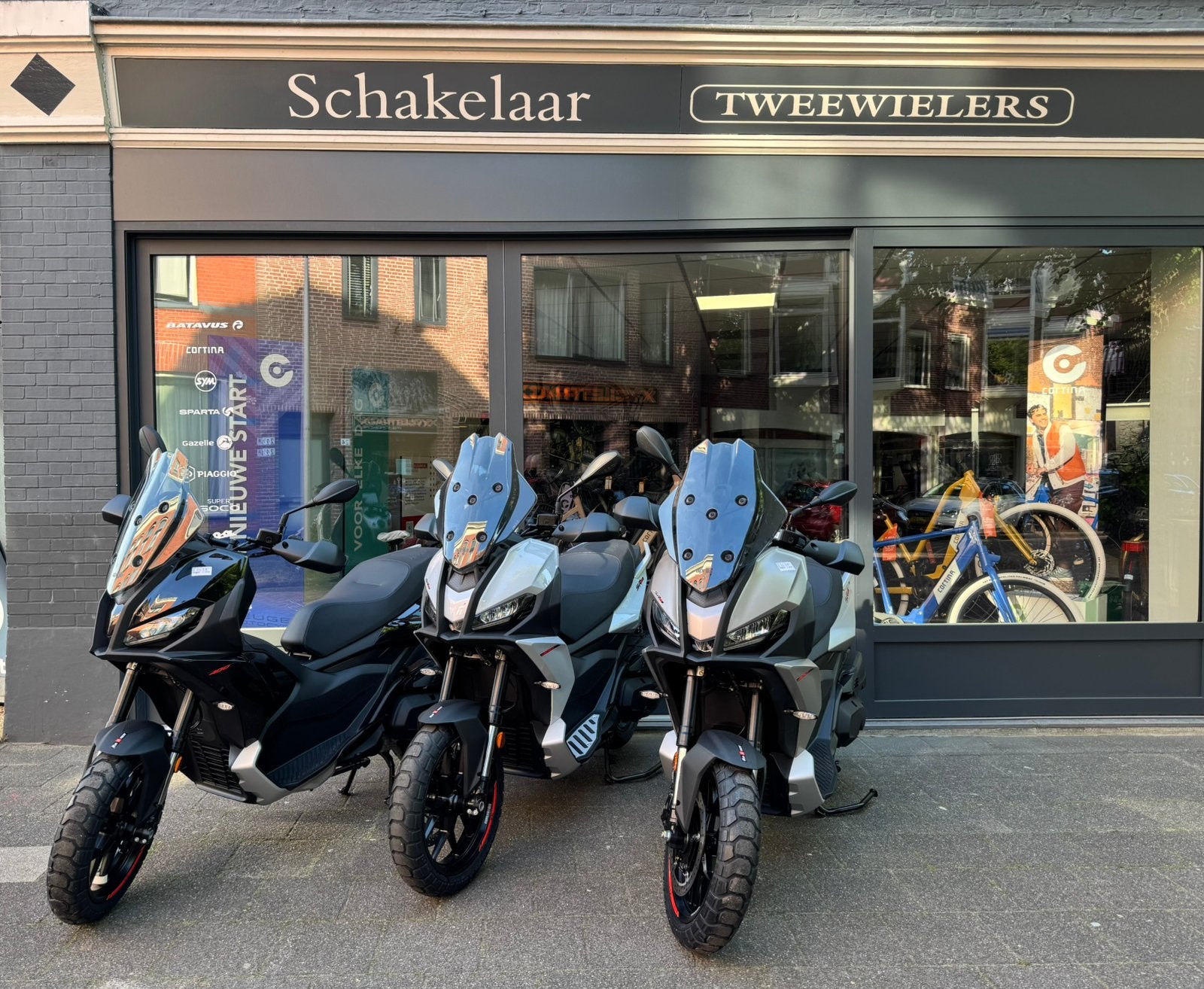 Aprilia SR GT 400 Nieuw Model | Direct Leverbaar | 4jr Garan, 400 cc, Scooter, Info@aprilia.com, Nieuw