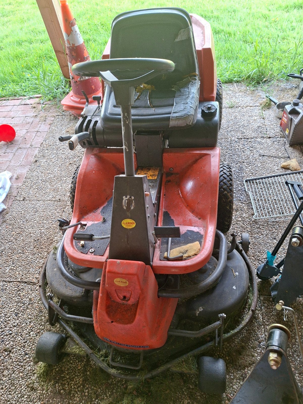 Husqvarna zitmaaier, Tuin en Terras, Cirkelmaaier, Gebruikt, Ophalen of Verzenden, Opvangbak