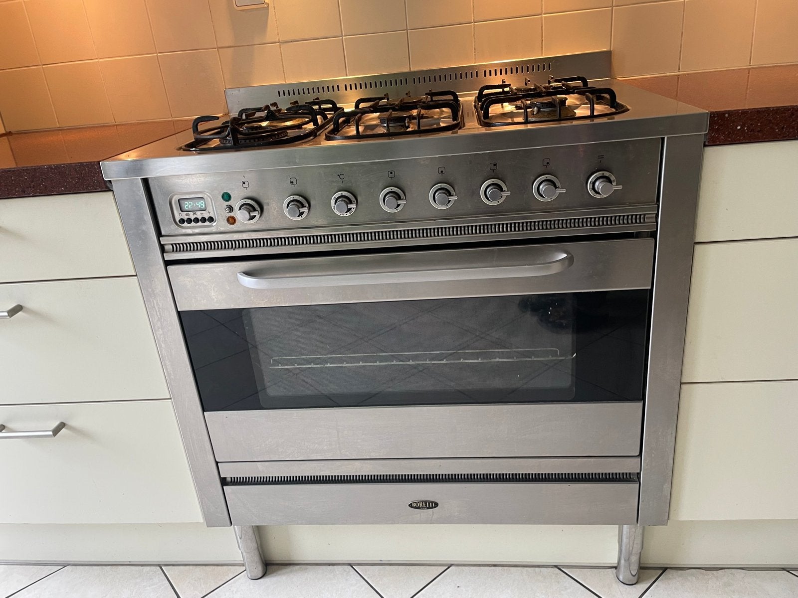 Boretti Fornuis 6-pits met bakplaten en draaiend spit, Ophalen, Gebruikt, 60 cm of meer, Grill