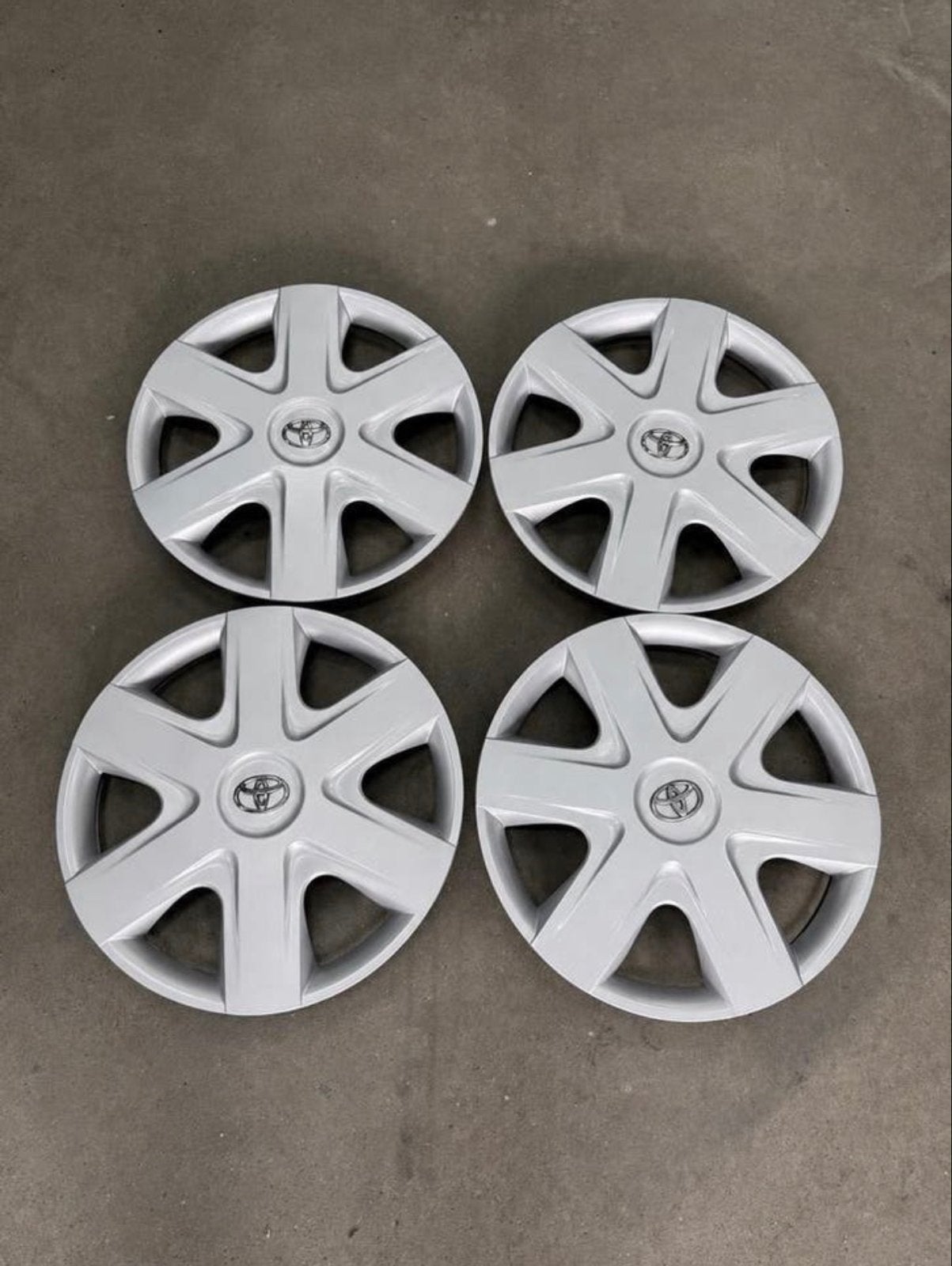 Toyota Aygo wieldoppen 14 inch, onbeschadigd, Verzenden, Zo goed als nieuw