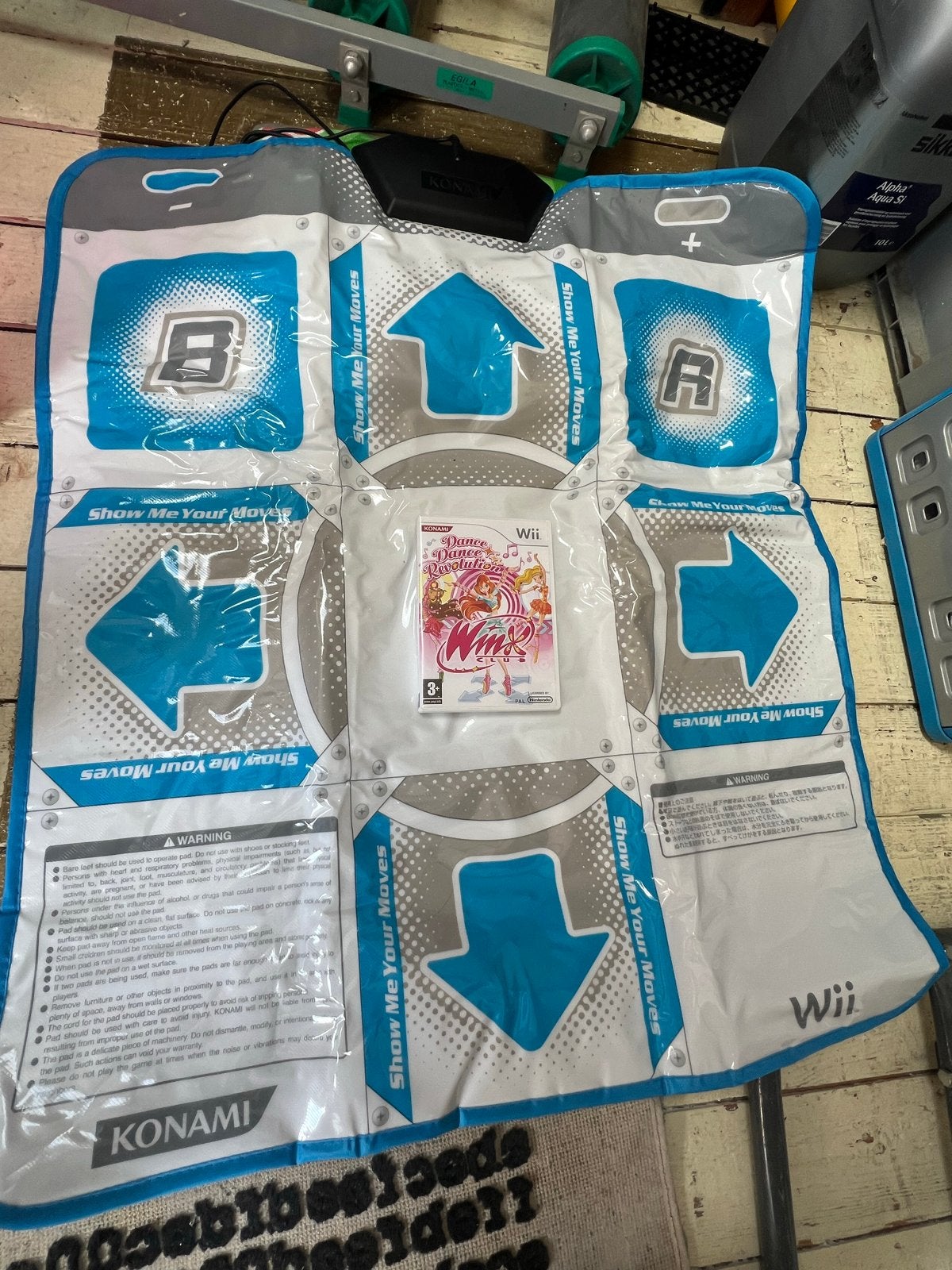 Dance Dance Revolution Winx Club Wii met dansmat, Muziek, Gebruikt, 1 speler, Eén computer