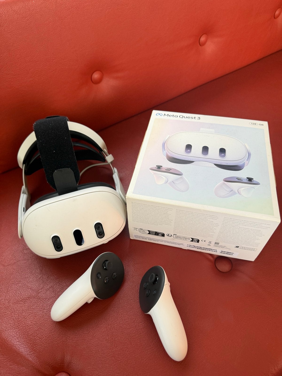 Meta Quest 3 VR-bril met controllers - Zo goed als nieuw, Ophalen of Verzenden, Zo goed als nieuw, VR-bril, Overige platformen