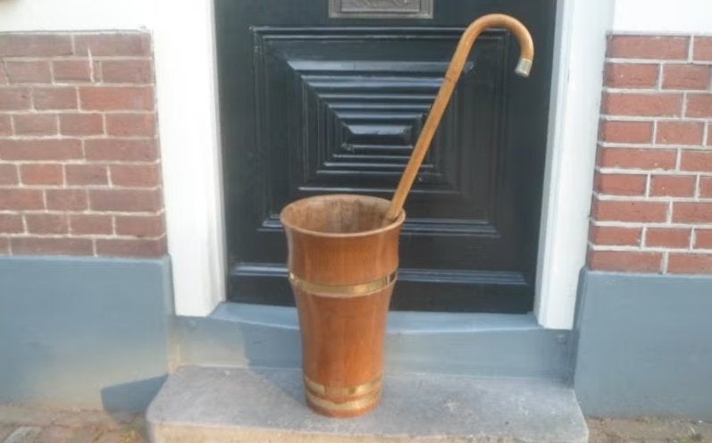 Houten paraplubak gekuipt eiken rond 27 cm en 46 cm hoog, Ophalen of Verzenden, Gebruikt, Hout