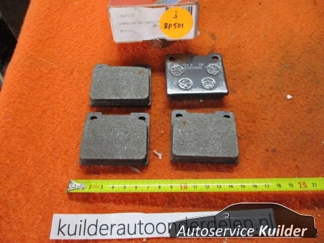 Remblokken ford escort I Volvo 140 240 260 BP501 BLF101  270, -, Volvo, -, Nieuw