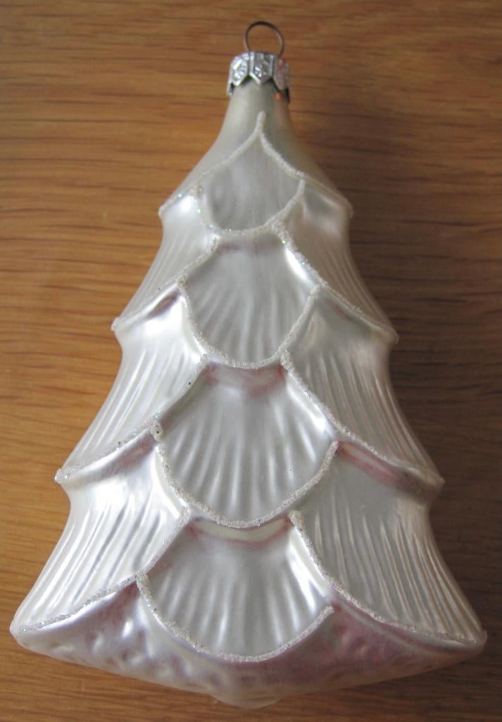 kerstbal - ornament van een kerstboom - zilver, Diversen, Kerst, Ophalen of Verzenden, Zo goed als nieuw