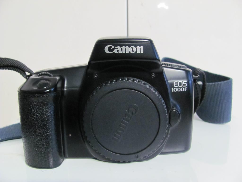 Canon EOS 1000F body in goede werkende staat, Audio, Tv en Foto, Fotocamera's Analoog, Ophalen of Verzenden, Zo goed als nieuw